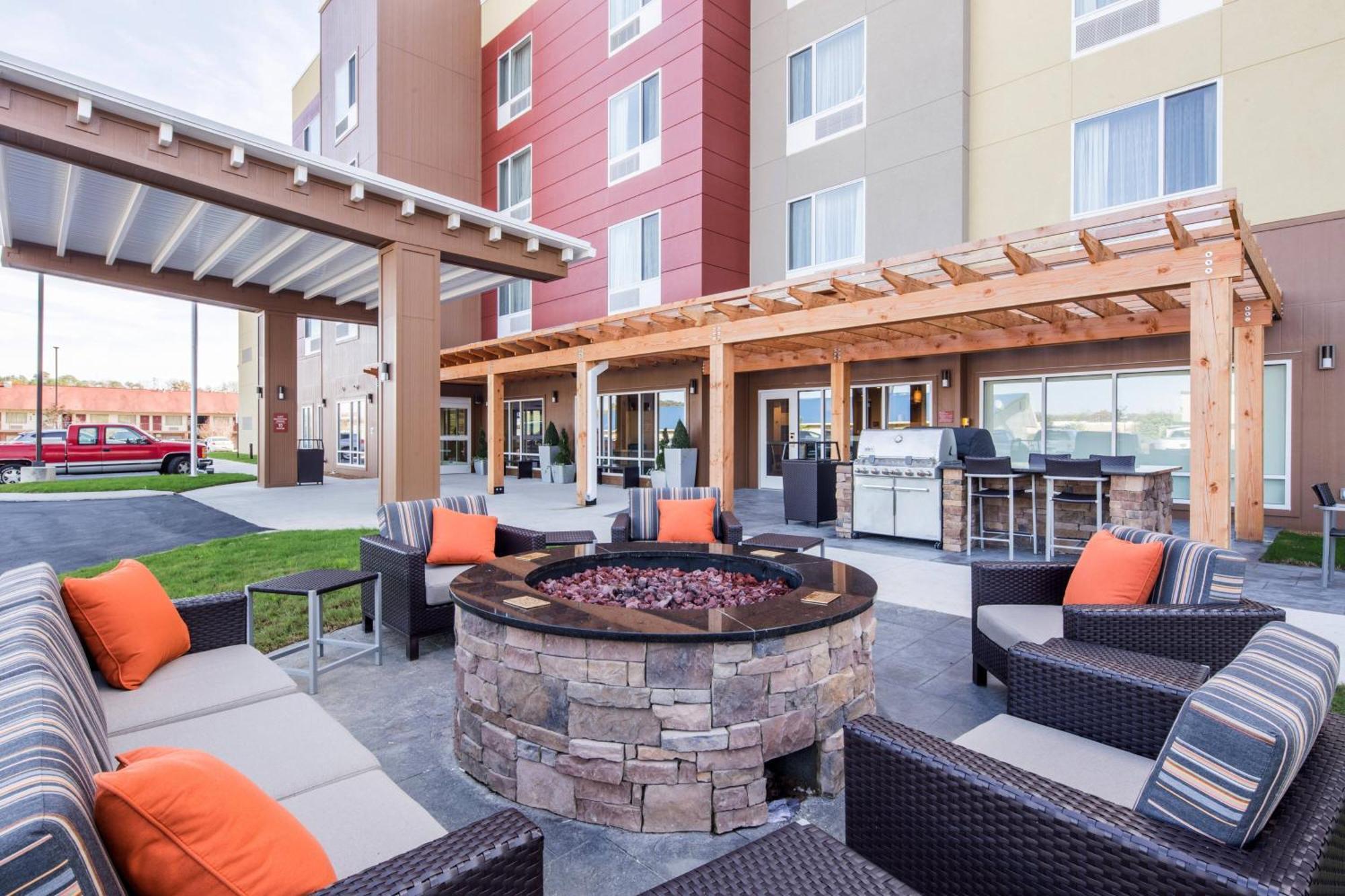 Towneplace Suites By Marriott Cleveland Eksteriør billede