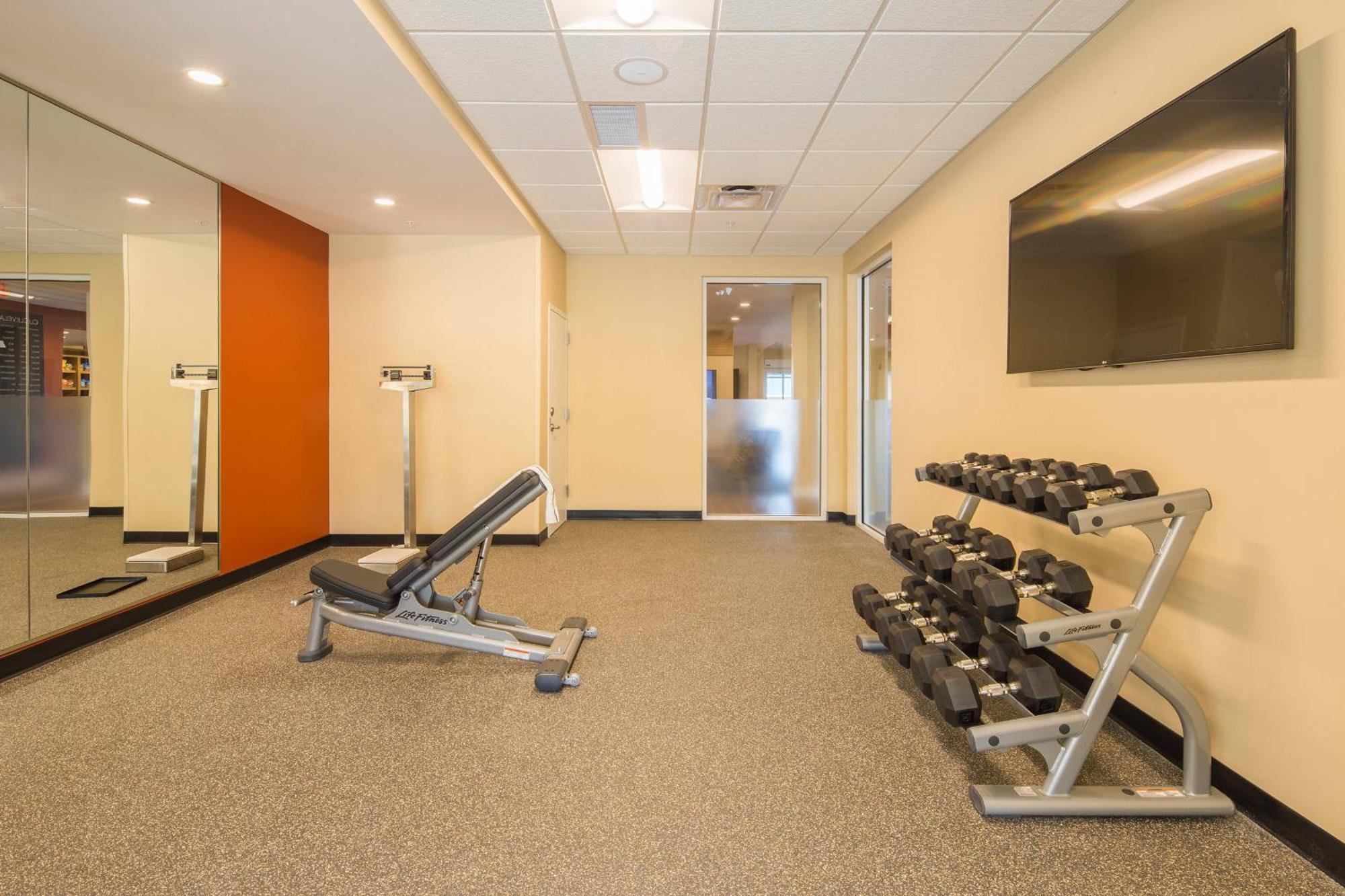 Towneplace Suites By Marriott Cleveland Eksteriør billede